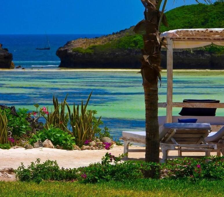 White Villa - Paparemo Beach ワタム エクステリア 写真