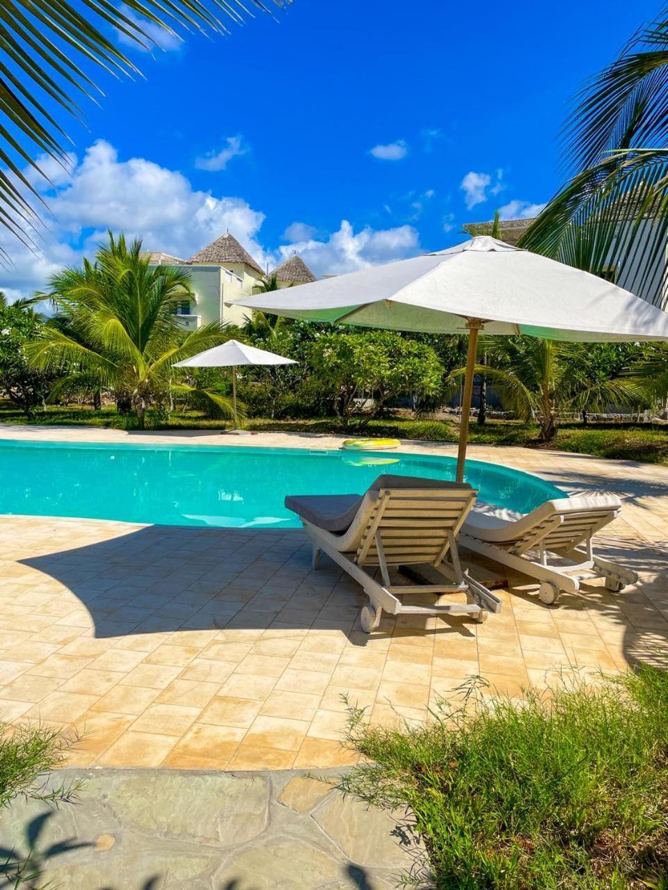 White Villa - Paparemo Beach ワタム エクステリア 写真